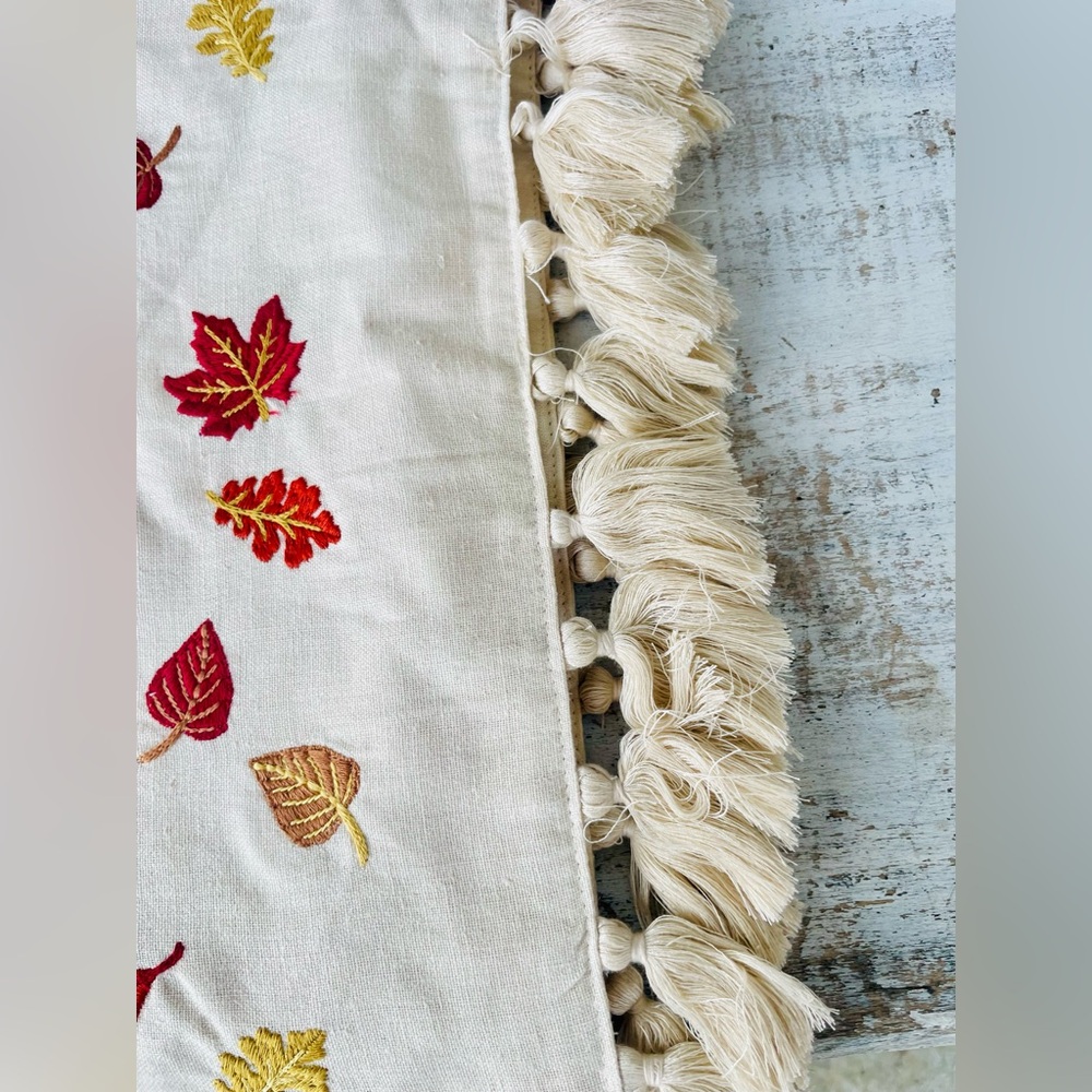 Falling Leaves Table Runner - Picture 5 of 15